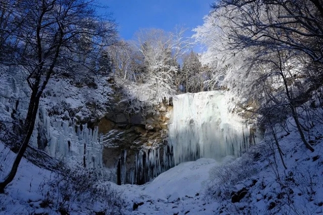 アシリベツの滝の氷瀑