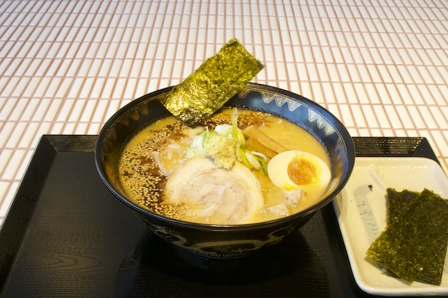 札幌真麺処幸村の味噌ラーメンと海苔