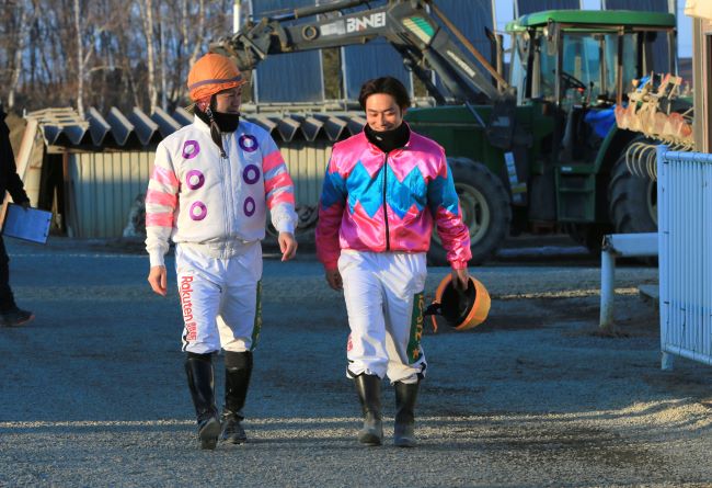 鈴木騎手と大友騎手