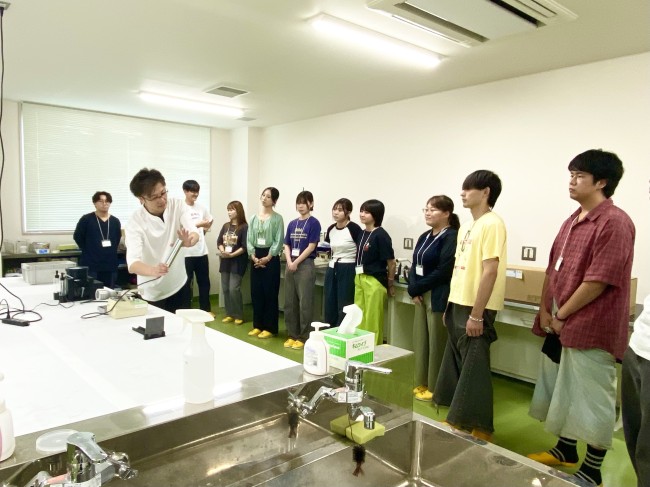 アイソトープ総合センター視察の様子