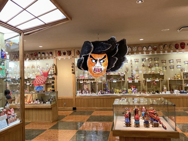 日本橋郷土玩具館の館内