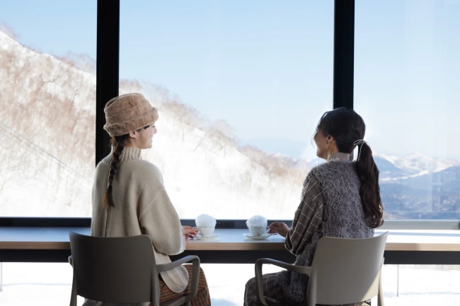 霧氷テラス「雲Cafe」からの眺め