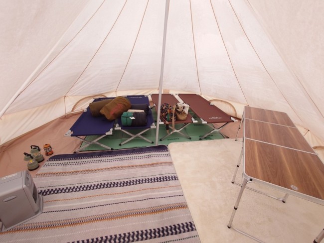 outdoor base WAKI　テント内