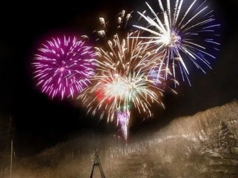 きたゆざわ 冬花火