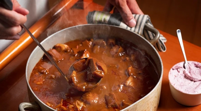 エンタメ＆ライブレストラン「せせらぎ」