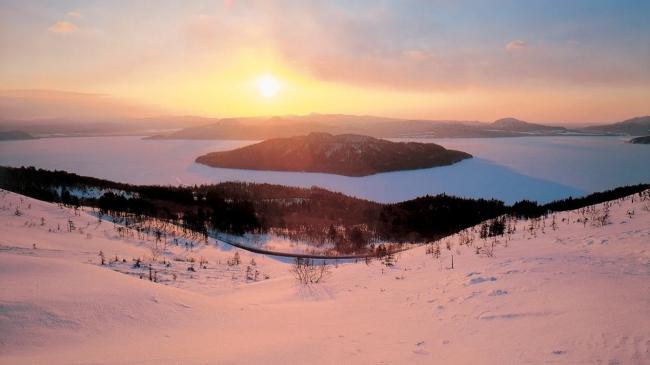 静寂の朝日を美幌峠より(ホテルから車で約20分)