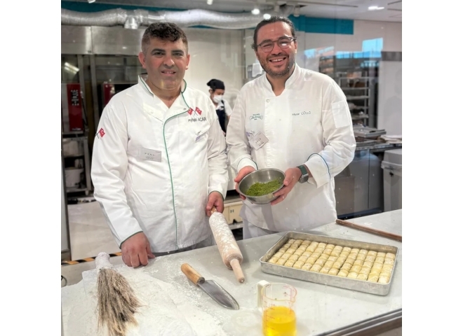 ナーディル・ギュル