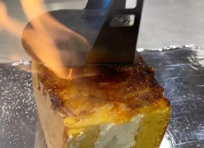 カリッと！練乳ブリュレサンド